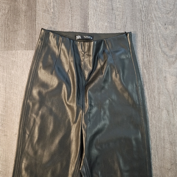 Zara Black Faux Leather Side Zip Ankle Legging Pants sz S - Picture 3 of 11